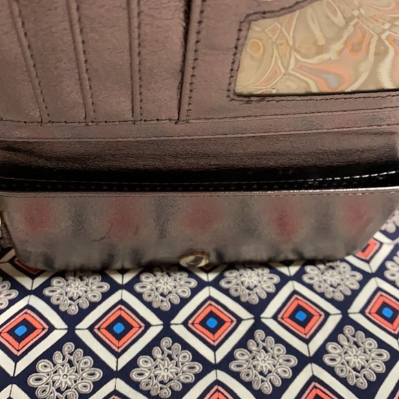 NWOT Madison West Wristlet bronze - Picture 4 of 5